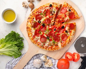 Delicious Pepperoni Pizza – Gourmet Topping Feast