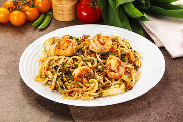 Pad Thai - noodles with prawn