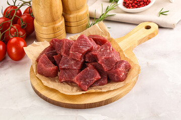 Raw beef cubes for cooking