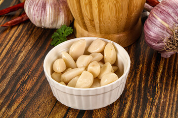 Tasty aroma marinated garlic cloves