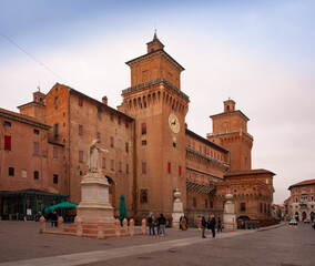Fototapeta premium Italia, Veneto, la città di Ferrara. il castello estense.