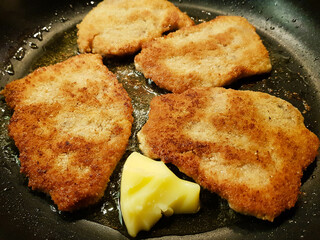 Wiener Schnitzel mit Pommes frites