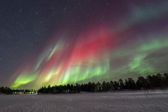 Northern Lights in Lapland Inari Nelli Lakes forest
