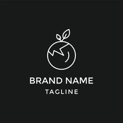 Obraz premium Tomato. Hand drawn sketch icons of vegetable. Isolated vector illustration in doodle line style.