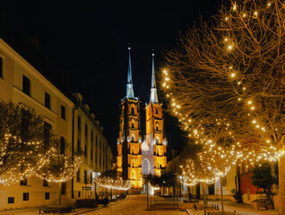 Fototapeta premium beautiful illuminated ostów tumski at night, Wroclaw lower silesia poland.
