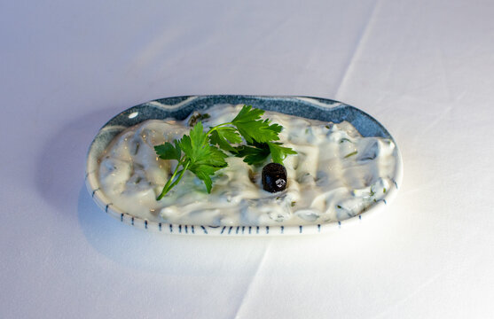 Haydari Turkish meze, traditional Turkish appetizers