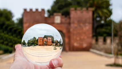 Un castillo por una bola de cristal