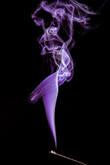 Humo con fondo negro