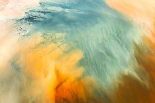 Vibrant Multicolor Abstract Texture with Fluid Motion