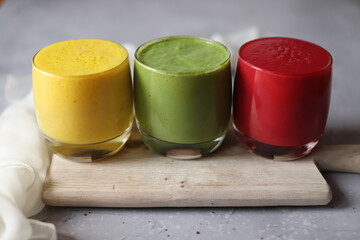fresh fruit juice smoothie