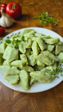 Zielone kopytka kluseczki domowe
