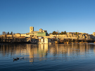 Fototapeta premium View of the Zamora cathedral and the walls next to the Duero river. Zamora. Castilla y León. Spain