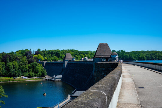 wasser, fluss, br&uuml;cke, landschaft, himmel, architektur