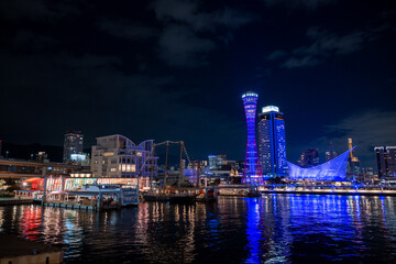 神戸ポートタワーのある夜景
