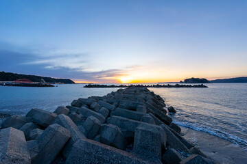 和歌山県　串本からの朝日の風景(2024年12月)