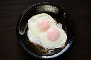 目玉焼き