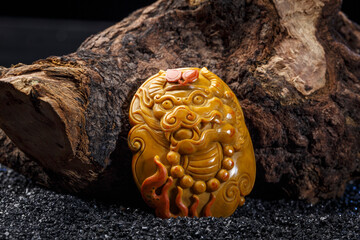 Jade and agate crafts beautifully carved using traditional techniques