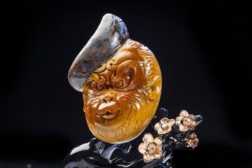 Jade and agate crafts beautifully carved using traditional techniques