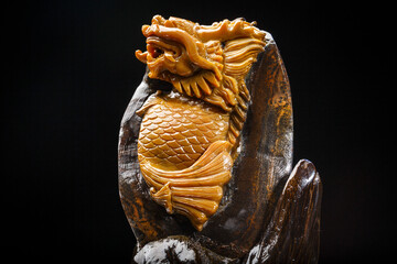 Jade and agate crafts beautifully carved using traditional techniques