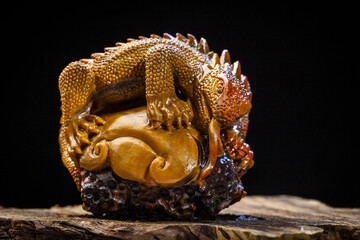 Jade and agate crafts beautifully carved using traditional techniques
