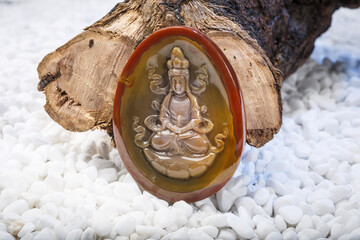 Jade and agate crafts beautifully carved using traditional techniques