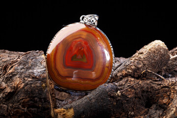 Jade and agate crafts beautifully carved using traditional techniques