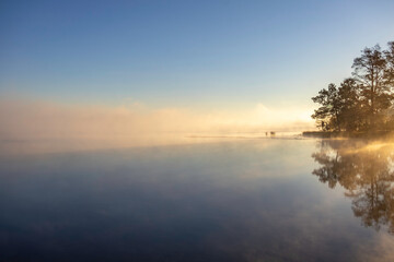 Fototapeta premium Cold, misty sunrise over Lake Seminole in Three Rivers State Park near Sneads, FL