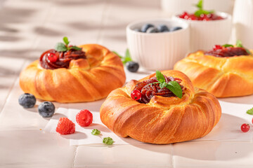 Sweet and delicious berries yeast cake with crumble and fruits.