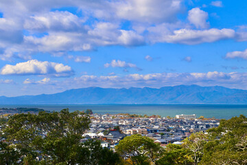 Fototapeta premium 彦根城からの眺望・琵琶湖（滋賀県・彦根市）