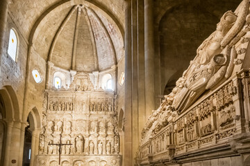 Obraz premium Medieval altar of the Royal Abbey of Santa Maria de Poblet in Catalonia, Spain