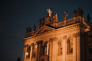 Fototapeta premium cathedral at night