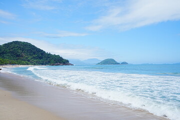 Praia das Conchas or Shell Beach in Ubatuba, Sao Paulo, Brazil - ブラジル サンパウロ ウバトゥバ 貝殻ビーチ