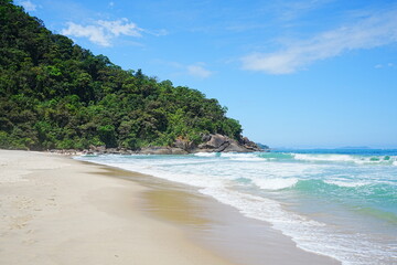 Praia das Conchas or Shell Beach in Ubatuba, Sao Paulo, Brazil - ブラジル サンパウロ...