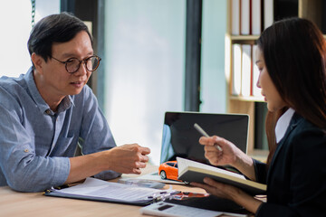 Car sales offices and salespeople who are negotiating car titles