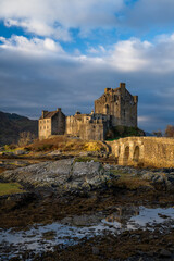Fototapeta premium Eilean Donan Castle at sunrise, Scotland