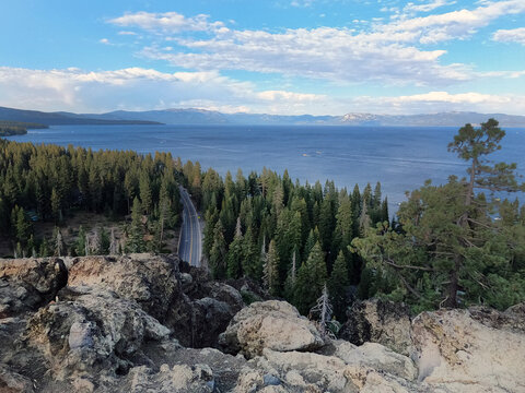 HERMOSO PAISAJE DESDE EL MIRADOR DE UNA MONTA&Ntilde;A