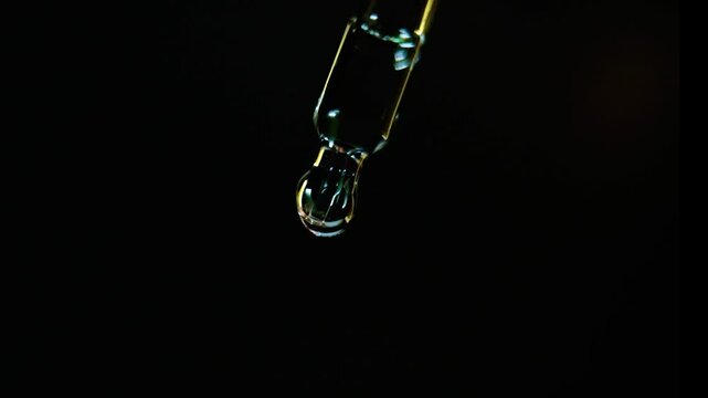 Goutte Huile essentielle