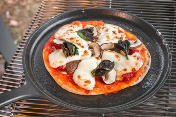 ミックスピザ　Italian delicious food mixture pizza