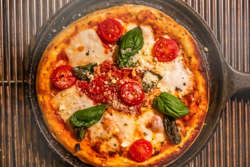 ミックスピザ　Italian delicious food mixture pizza