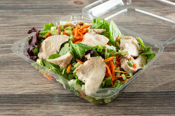 A view of a chicken salad. © DAVID