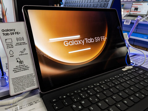 Galaxy Tab S9 FE+: Innovative Features and Design Overview