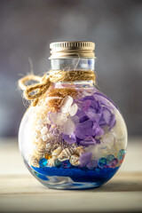 ハーバリウムのボトル　インテリアイメージ