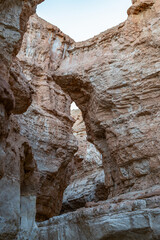 Paysage rocheux et escarp&eacute;