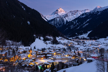 Gaschurn im Montafon mit Vallüla im Winter