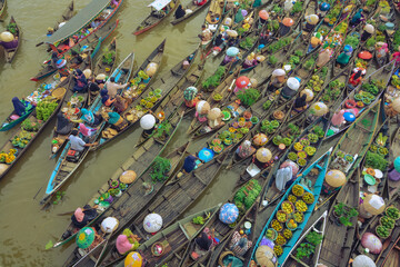 Traditional Floating Market Of Lok Ba'intan With Food, Fruit And Vegetables, Tourist Attraction In...