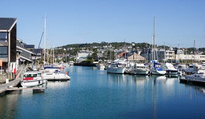 Fototapeta premium Vue sur le port de Deauville en Normandie