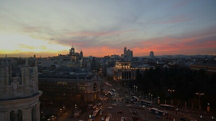 Obraz premium Beautiful sunset over the city in Madrid, Spain