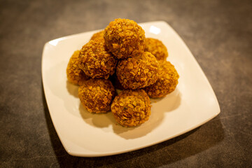 POLPETTE di MELANZANE Albóndigas de Berenjena Croquetas de Berenjenas 