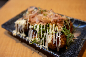 鰹節とマヨネーズの「たこ焼き」