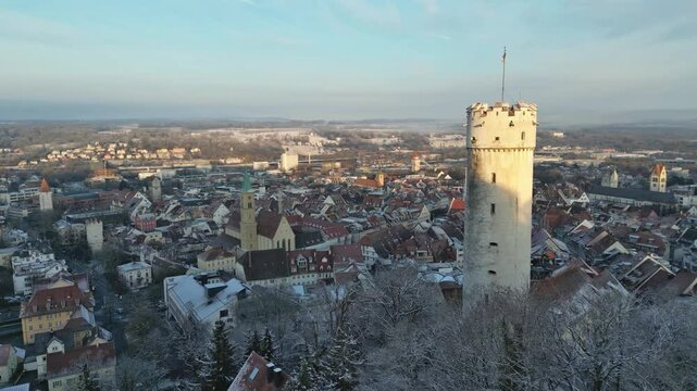 Ravensburg, Deutschland: Luftaufnahme der Altstadt und dem Mehlsack im Winter
